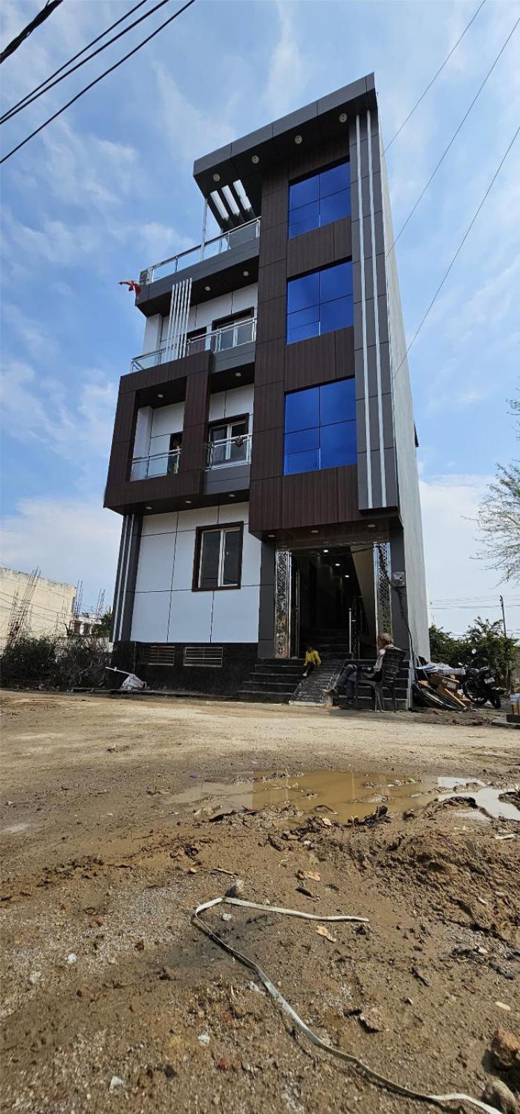 The Lord Krishna Residency Vrindavan Hotel Екстериор снимка